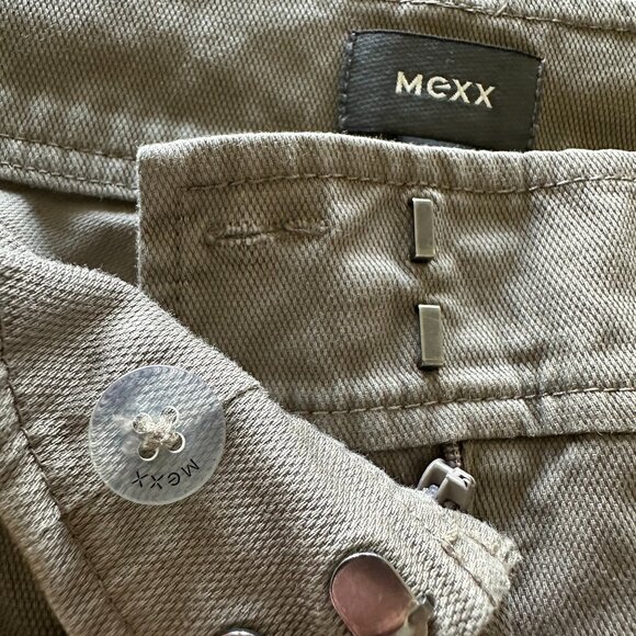 Mexx Cuffed Capri Pants - Picture 7 of 10
